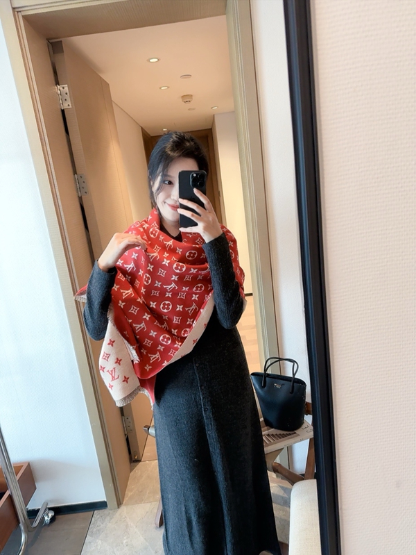 ブランドマフラー正面デザイン